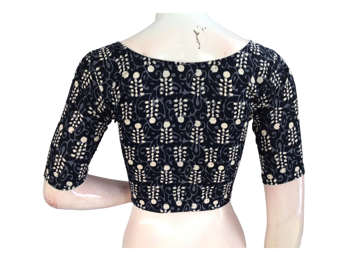 Effortless Elegance in Black: High-Neck Cotton Blouse