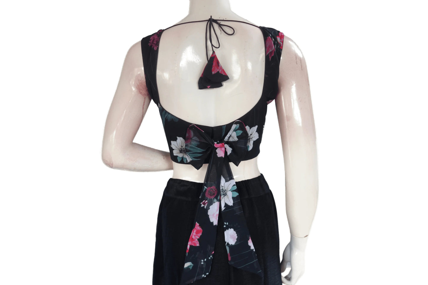 Black Color Designer Organza Sleeveless Readymade Saree Blouse With Tassels - D3blouses