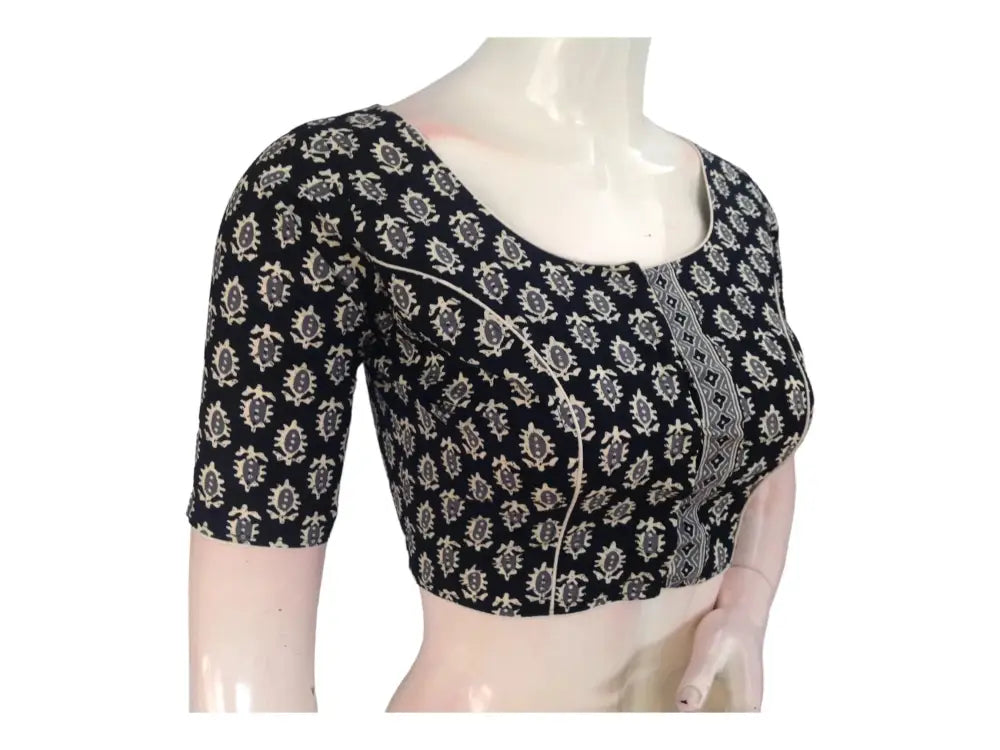 Chic Staple: Black Cotton Blouse with High Neckline - D3blouses