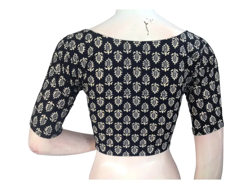 Chic Staple: Black Cotton Blouse with High Neckline - D3blouses