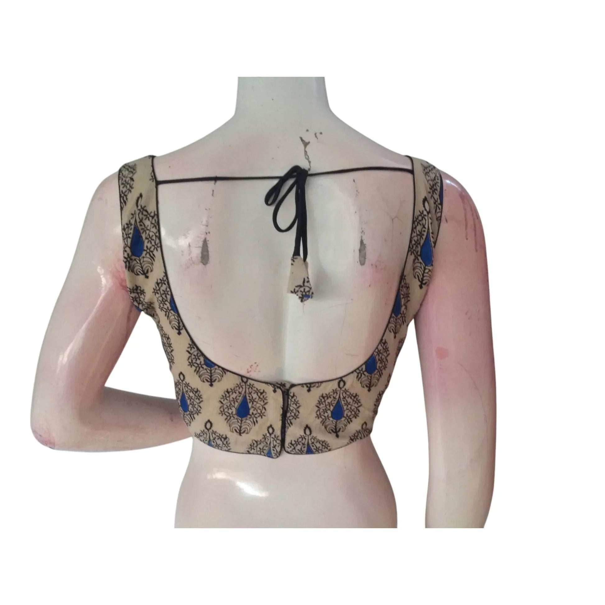 Earthen Elegance: Beige Color Kalamkari Sleeveless Readymade Saree Blouse - D3blouses