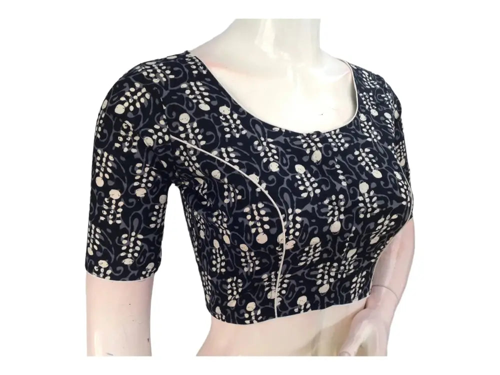 Effortless Elegance in Black: High-Neck Cotton Blouse - D3blouses