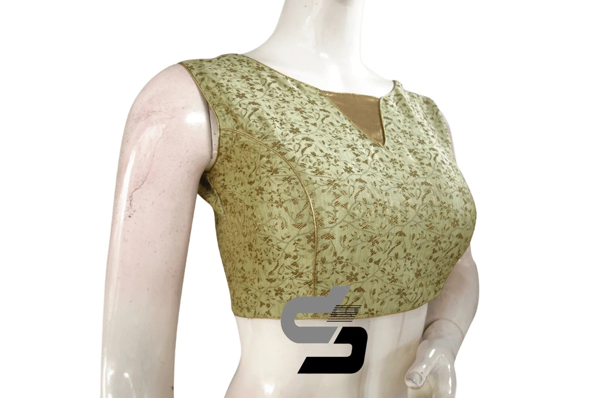 Green Color Banaras Brocade silk Readymade saree blouse With Boat Neck - D3blouses