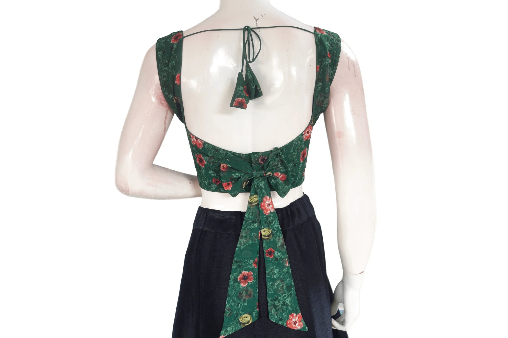 Green Color Designer Organza Sleeveless Readymade Saree Blouse With Tassels - D3blouses